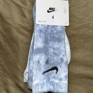 Nike Dri-FIT Athletic Socks in Light Blue